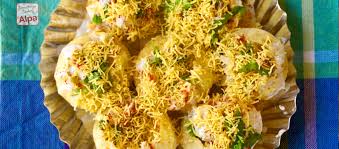 Must-Try Mumbai Street Foods for First-Timers